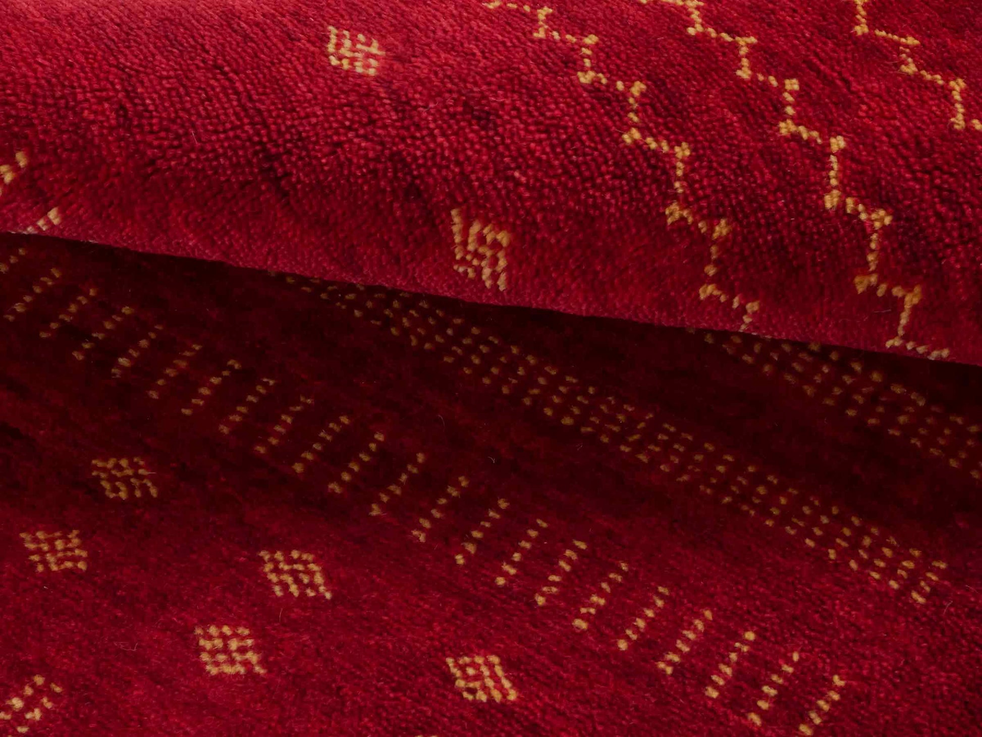 Handgeknüpfter Indo Loribaft Orientteppich von Khademi aus Wolle, rot. Geometrisches Nomaden-Design. Von Hand geknüpft in Indien. Größe: 92x65cm. Teppichnummer: KB4-1764. Verkauf durch Jupiter Intl.