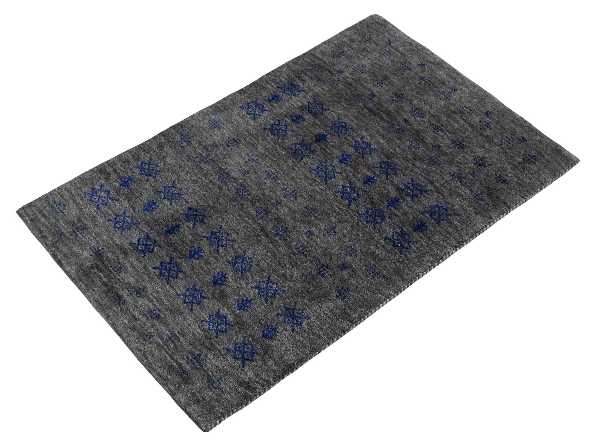 Handgeknüpfter Indo Loribaft Orientteppich von Khademi aus Wolle, grau. Geometrisches Nomaden-Design. Von Hand geknüpft in Indien. Größe: 93x58cm. Teppichnummer: KB4-1762. Verkauf durch Jupiter Intl.