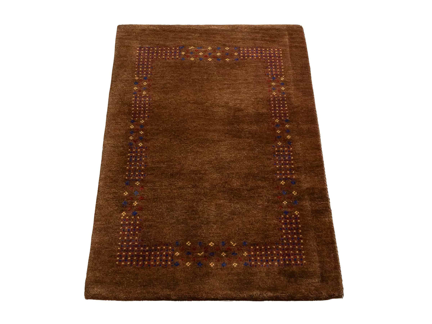 Handgeknüpfter Indo Loribaft Orientteppich von Khademi aus Wolle, braun. Geometrisches Nomaden-Design. Von Hand geknüpft in Indien. Größe: 93x60cm. Teppichnummer: KB4-1717. Verkauf durch Jupiter Intl.