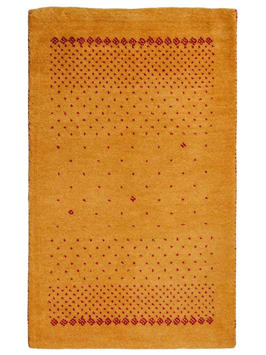 Handgeknüpfter Indo Loribaft Orientteppich von Khademi aus Wolle, gold. Geometrisches Nomaden-Design. Von Hand geknüpft in Indien. Größe: 93x60cm. Teppichnummer: KB4-1759. Verkauf durch Jupiter Intl.