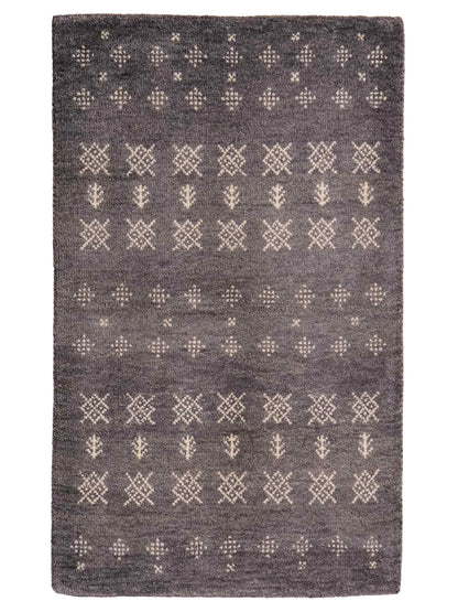 Handgeknüpfter Indo Loribaft Orientteppich von Khademi aus Wolle, grau. Geometrisches Nomaden-Design. Von Hand geknüpft in Indien. Größe: 93x62cm. Teppichnummer: KB4-1735. Verkauf durch Jupiter Intl.