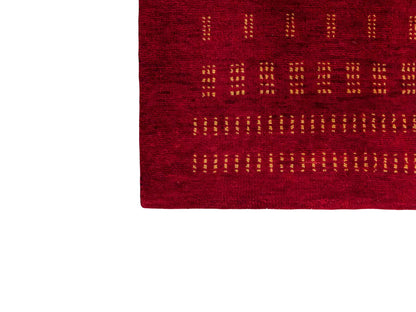 Handgeknüpfter Indo Loribaft Orientteppich von Khademi aus Wolle, rot. Geometrisches Nomaden-Design. Von Hand geknüpft in Indien. Größe: 93x62cm. Teppichnummer: KB4-1763. Verkauf durch Jupiter Intl.