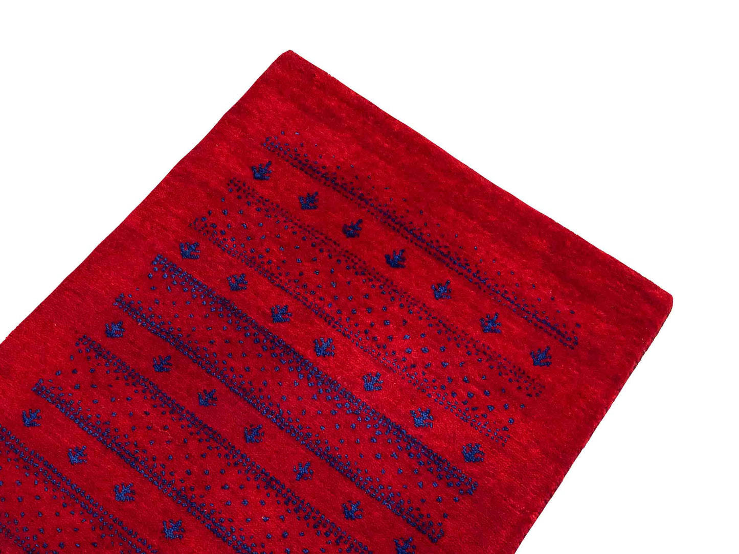 Handgeknüpfter Indo Loribaft Orientteppich von Khademi aus Wolle, rot. Geometrisches Nomaden-Design. Von Hand geknüpft in Indien. Größe: 93x63cm. Teppichnummer: KB4-1715. Verkauf durch Jupiter Intl.