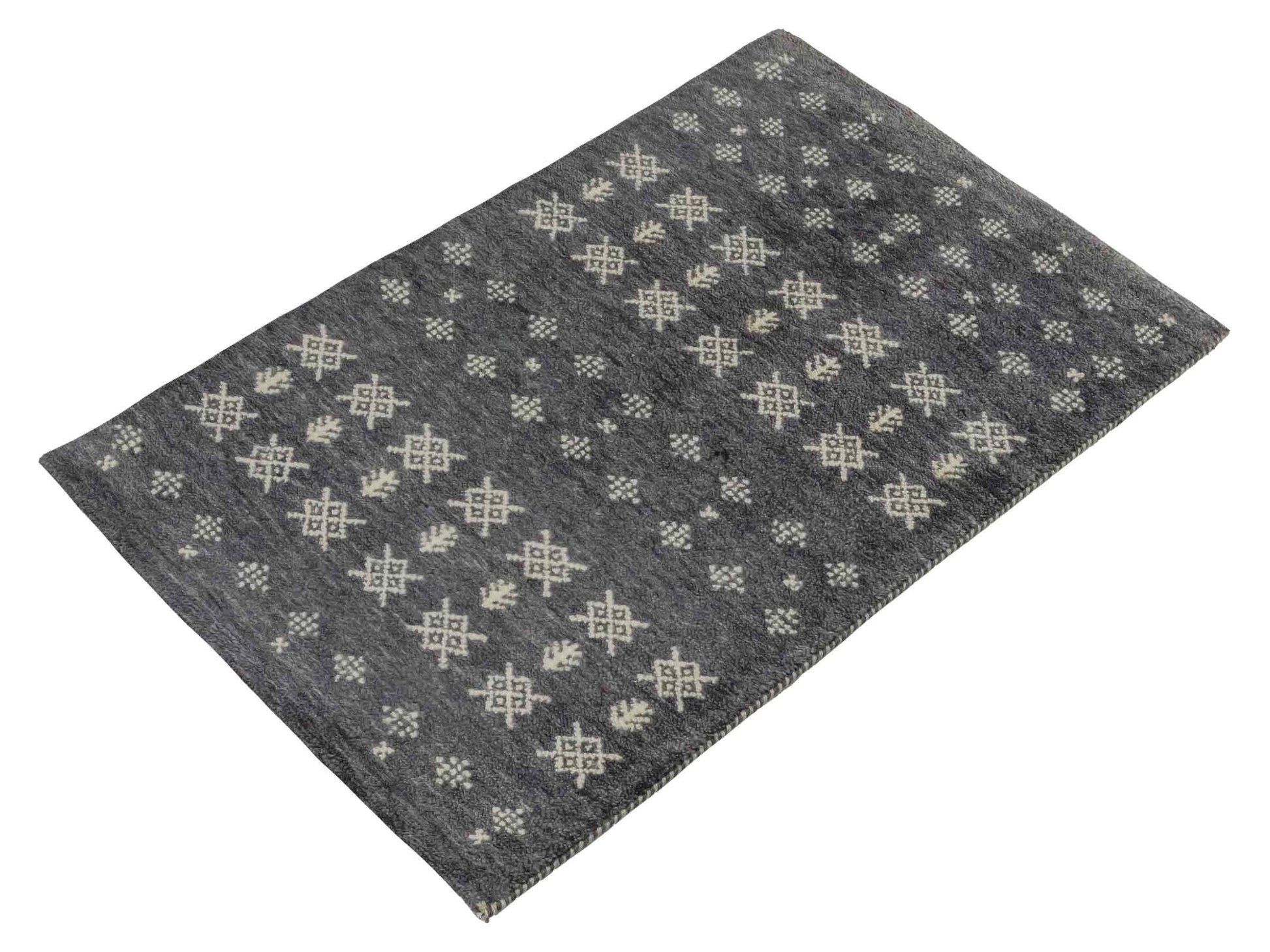Handgeknüpfter Indo Loribaft Orientteppich von Khademi aus Wolle, grau. Geometrisches Nomaden-Design. Von Hand geknüpft in Indien. Größe: 94x60cm. Teppichnummer: KB4-1766 Verkauf durch Jupiter Intl.