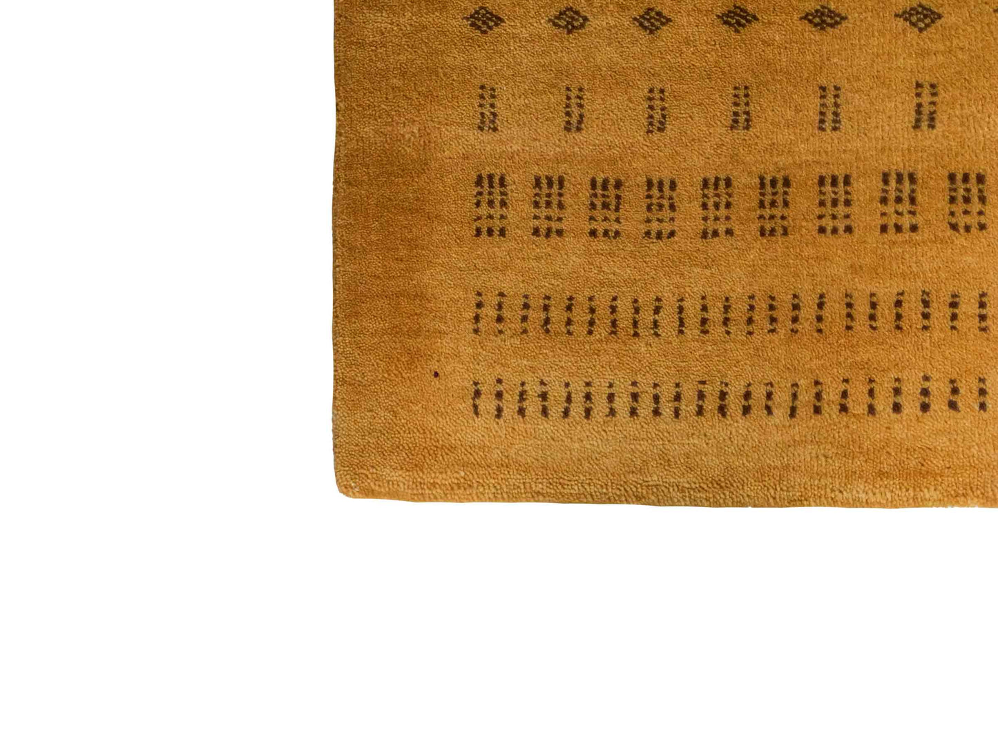 Handgeknüpfter Indo Loribaft Orientteppich von Khademi aus Wolle, gold. Geometrisches Nomaden-Design. Von Hand geknüpft in Indien. Größe: 94x62cm. Teppichnummer: KB4-1765. Verkauf durch Jupiter Intl.