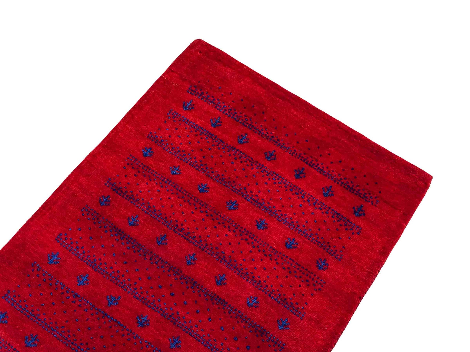 Handgeknüpfter Indo Loribaft Orientteppich von Khademi aus Wolle, rot. Geometrisches Nomaden-Design. Von Hand geknüpft in Indien. Größe: 94x63cm. Teppichnummer: KB4-1732. Verkauf durch Jupiter Intl.