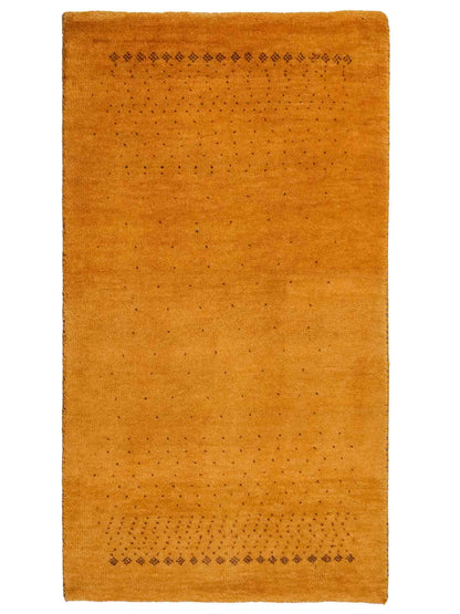 Handgeknüpfter Indo Loribaft Orientteppich von Khademi aus Wolle, gold. Geometrisches Nomaden-Design. Von Hand geknüpft in Indien. Größe: 95x57cm. Teppichnummer: KB4-1749. Verkauf durch Jupiter Intl.