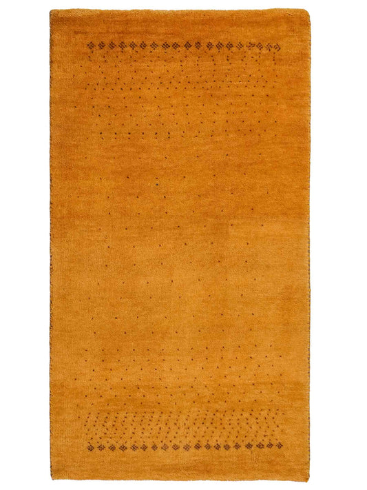 Handgeknüpfter Indo Loribaft Orientteppich von Khademi aus Wolle, gold. Geometrisches Nomaden-Design. Von Hand geknüpft in Indien. Größe: 95x57cm. Teppichnummer: KB4-1749. Verkauf durch Jupiter Intl.