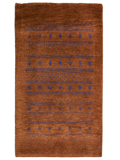 Handgeknüpfter Indo Loribaft Orientteppich von Khademi aus Wolle, braun. Geometrisches Nomaden-Design. Von Hand geknüpft in Indien. Größe: 95x62cm. Teppichnummer: KB4-1745. Verkauf durch Jupiter Intl.