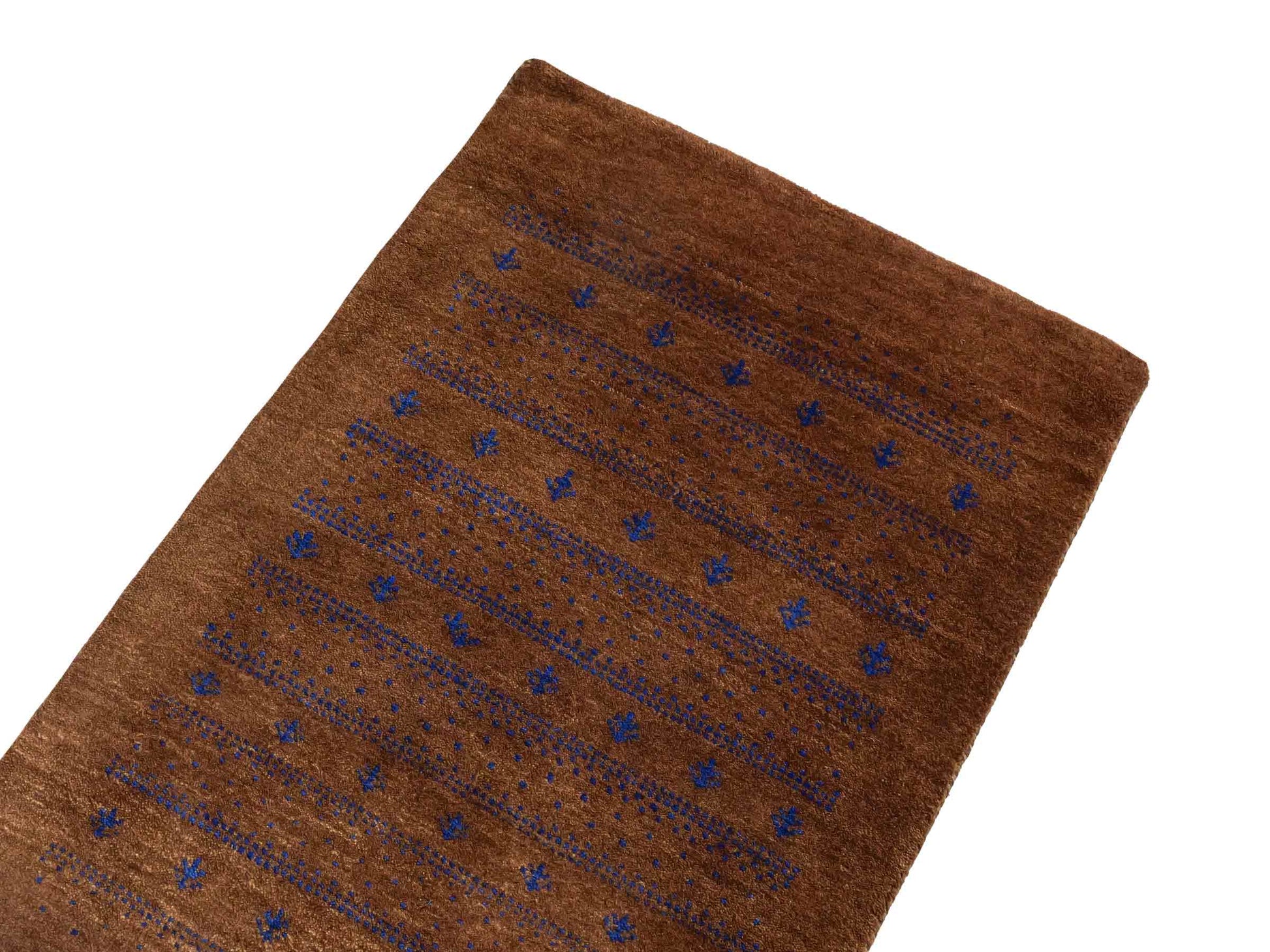 Handgeknüpfter Indo Loribaft Orientteppich von Khademi aus Wolle, braun. Geometrisches Nomaden-Design. Von Hand geknüpft in Indien. Größe: 95x62cm. Teppichnummer: KB4-1745. Verkauf durch Jupiter Intl.