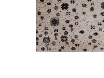 Handgeknüpfter Indo Loribaft Orientteppich von Khademi aus Wolle, cremeweiß. Florales Nomaden-Design. Von Hand geknüpft in Indien. Größe: 95x62cm. Teppichnummer: KB4-1727. Verkauf durch Jupiter Intl.