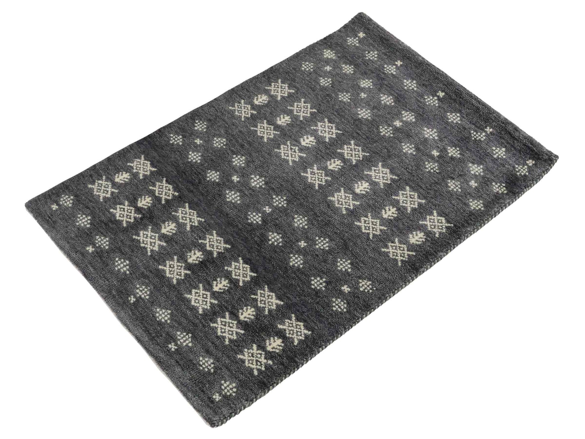 Handgeknüpfter Indo Loribaft Orientteppich von Khademi aus Wolle, grau. Geometrisches Nomaden-Design. Von Hand geknüpft in Indien. Größe: 95x64cm. Teppichnummer: KB4-1714. Verkauf durch Jupiter Intl.