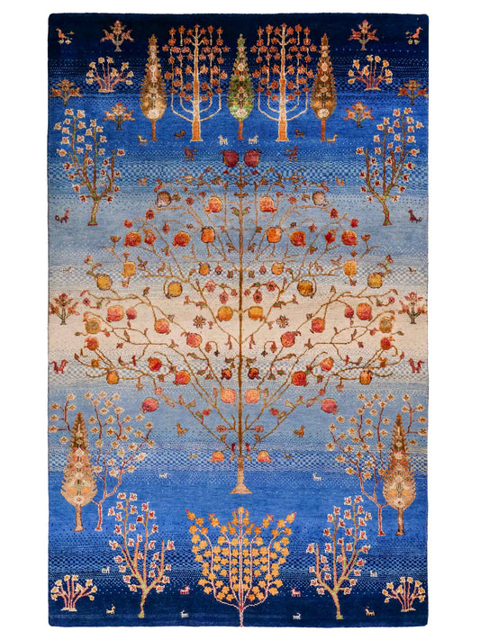 Handgeknüpfter Indo Loribaft Orientteppich von Khademi aus Wolle mit Bambusseide, blau, mehrfarbig. Nomaden-Design mit Lebensbaum. Von Hand geknüpft in Indien. Größe: 206x137cm. Teppichnummer: KB4-1705. Verkauf durch Jupiter Intl.
