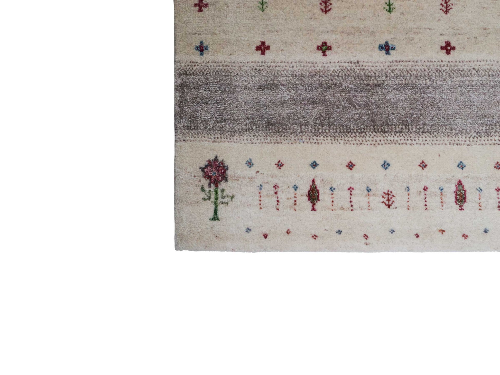 Handgeknüpfter Indo Loribaft Orientteppich von Khademi aus Wolle mit Bambusseide, cremeweiß. Geometrisches Nomaden-Design mit Lebensbaum. Von Hand geknüpft in Indien. Größe: 249x170cm. Teppichnummer: KB4-1713. Verkauf durch Jupiter Intl.