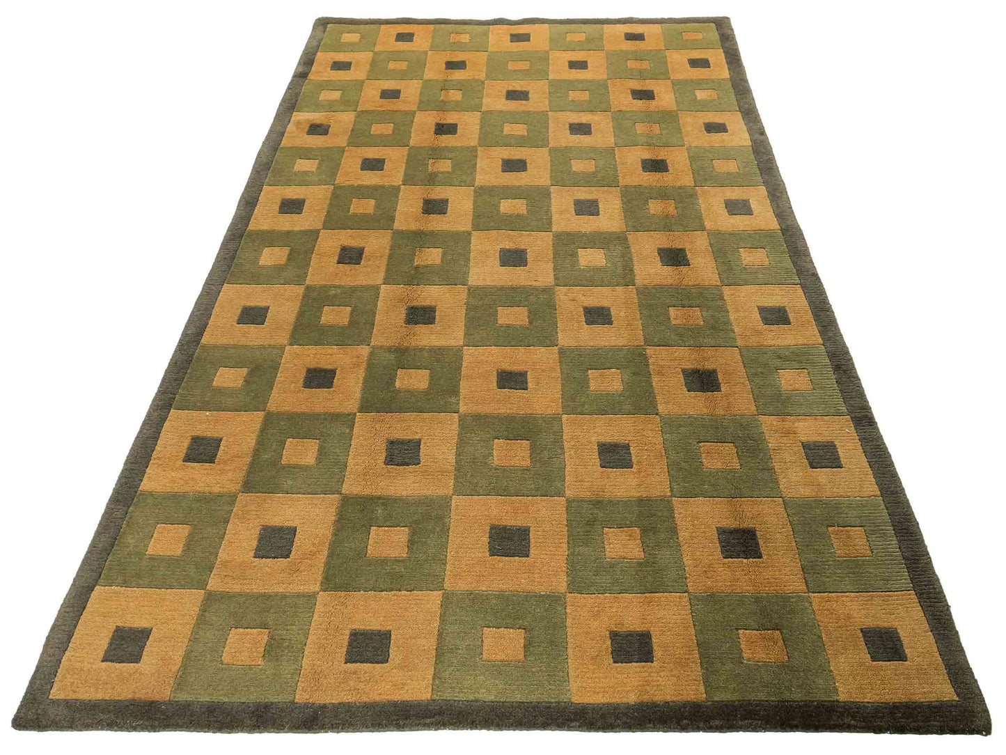 Handgeknüpfter Indo Nepal Orientteppich aus Wolle von Khademi. Größe: 245 x 155 cm. Farbe: Grün, beige. Verkauf durch JUPITER Intl.