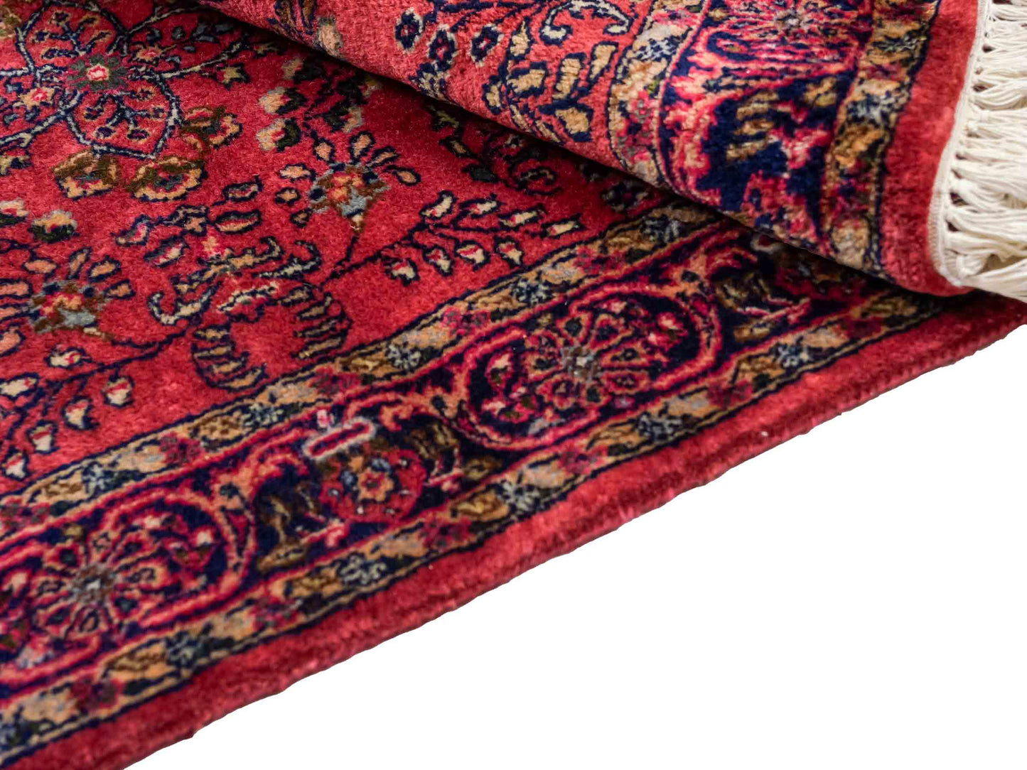 Feiner, handgeknüpfter Indo Sarough Orientteppich aus Wolle von Khademi. Größe: 159 x 91 cm. Farbe: Rot Verkauf durch JUPITER Intl.