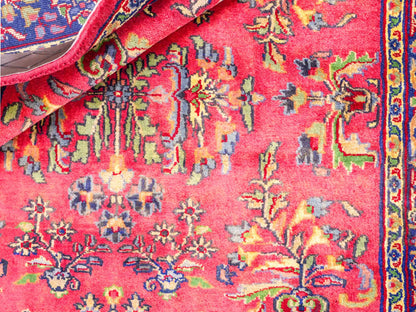 Handgeknüpfter, indischer Orientteppich mit Sarough Design von Khademi aus Wolle, rot. 172x116 cm. Verkauf durch Jupiter Intl.