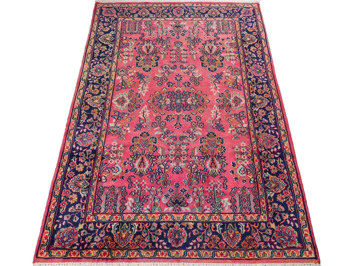Handgeknüpfter, indischer Orientteppich mit Sarough Design von Khademi aus Wolle, rot. 177x121 cm. Verkauf durch Jupiter Intl.