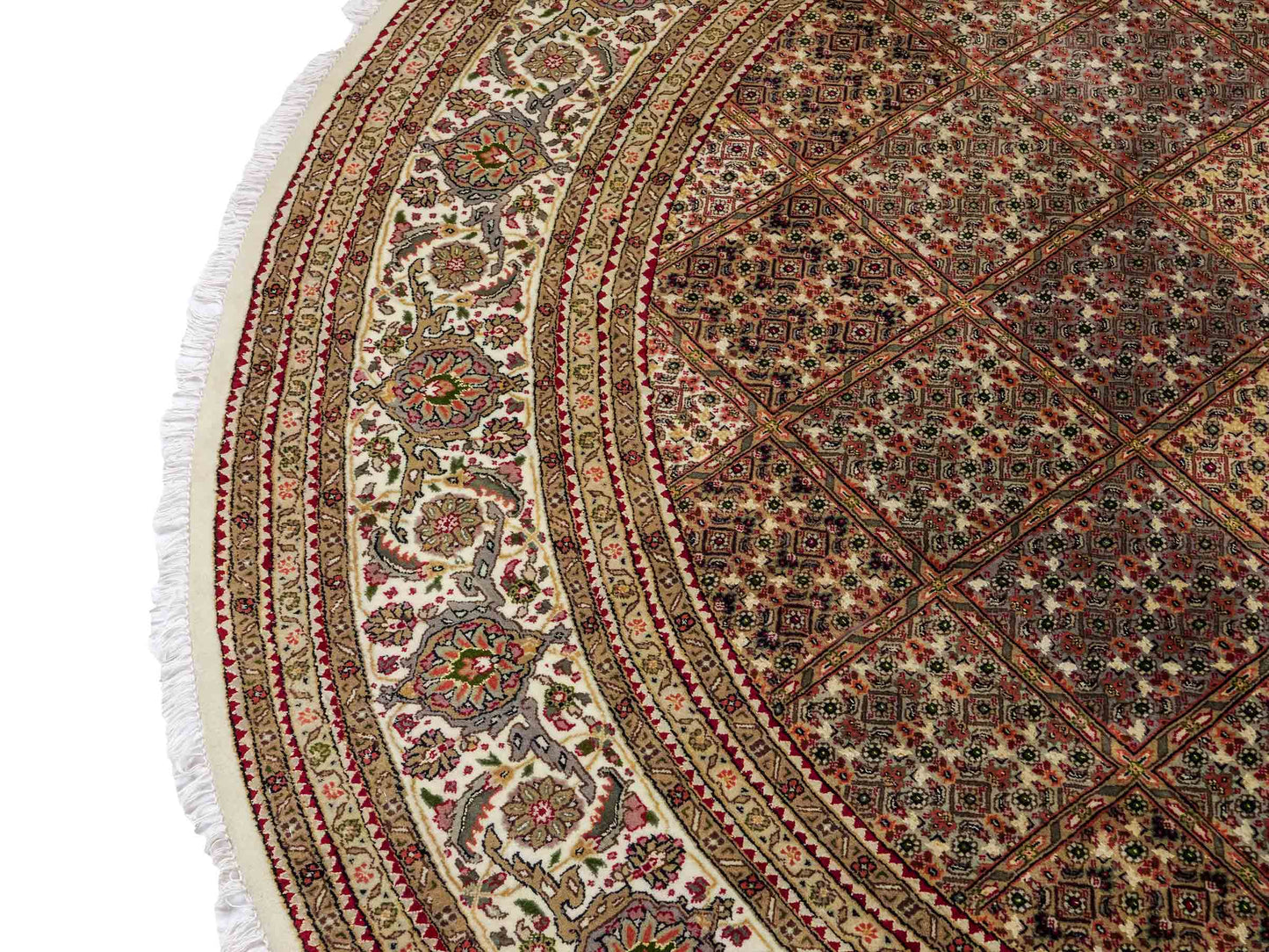 Sehr feiner, runder, handgeknüpfter Khademi Indo Täbriz Mahi aus Wolle, beige, braun und creme. 256x246 cm. Vertrieb durch Jupiter Intl.
