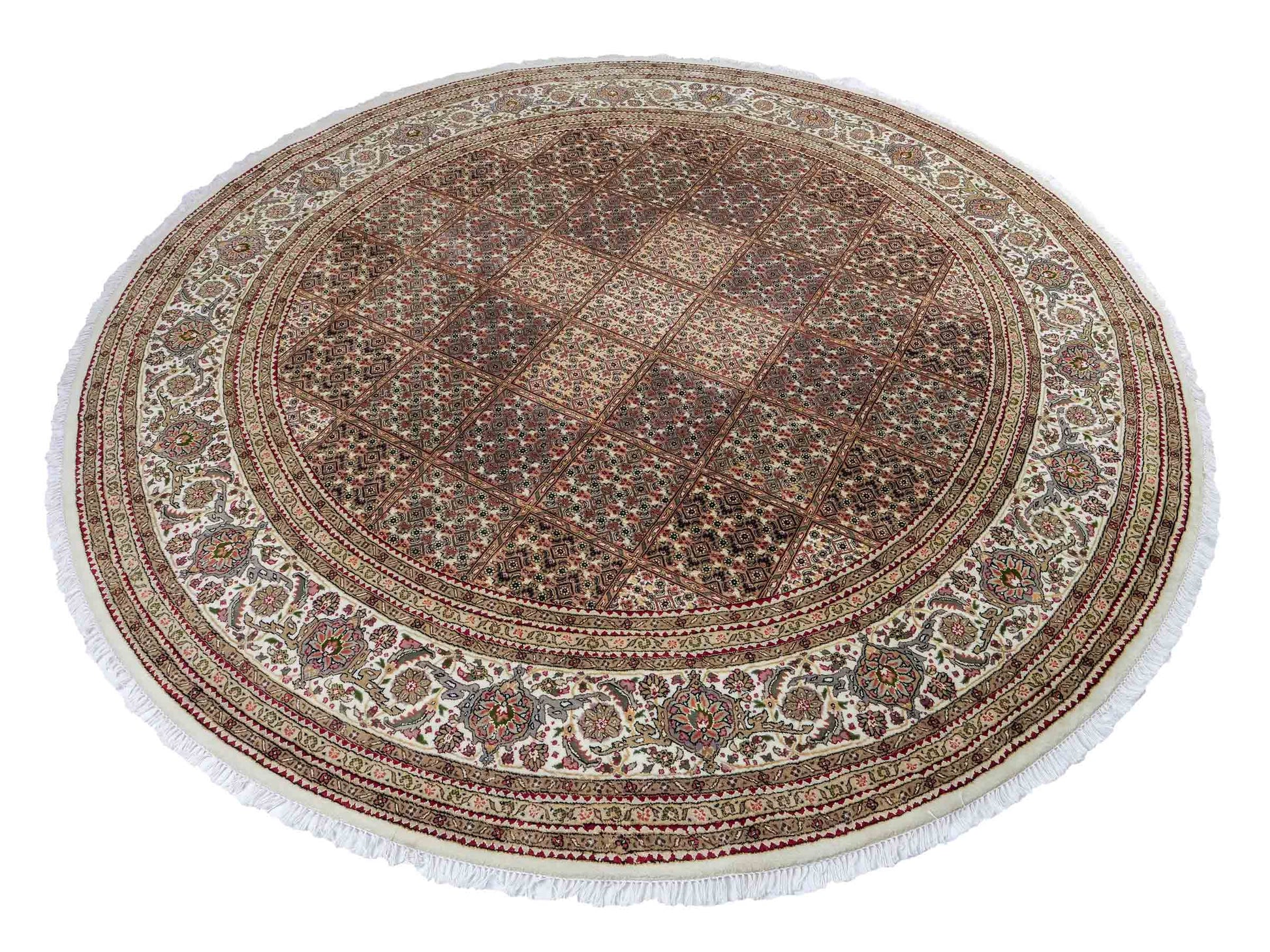 Sehr feiner, runder, handgeknüpfter Khademi Indo Täbriz Mahi aus Wolle, beige, braun und creme. 256x246 cm. Vertrieb durch Jupiter Intl.