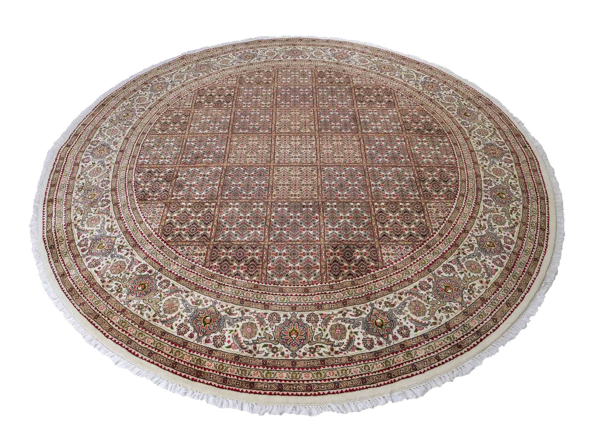 Sehr feiner, runder, handgeknüpfter Khademi Indo Täbriz Mahi aus Wolle, beige, braun und creme. 256x246 cm. Vertrieb durch Jupiter Intl.