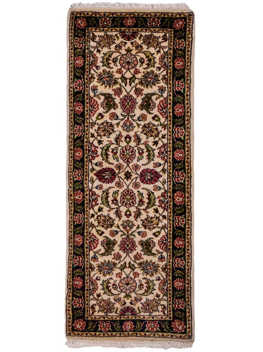 Feiner, handgeknüpfter Indo Täbriz Orientteppich aus Wolle von Khademi. Größe: 121 x 46 cm. Farbe: Cremeweiß, blau. Verkauf durch JUPITER Intl.