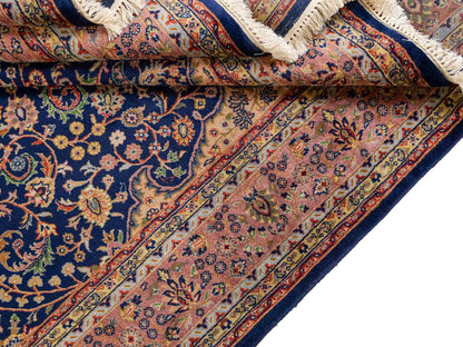 Feiner, handgeknüpfter Indo Täbriz Orientteppich aus Wolle von Khademi. Größe: 290 x 200 cm. Farbe: Blau, beige, braun. Verkauf durch JUPITER Intl.