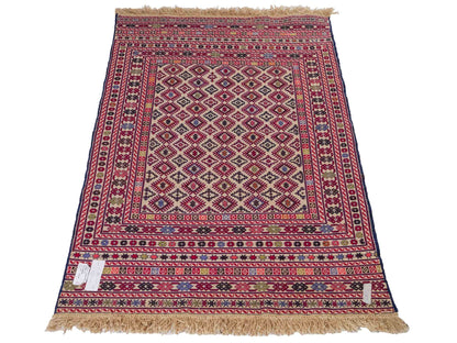 Handgewebter Kelim Afghan Teppich aus Wolle von Khademi. Größe 138 x 90 cm. Farbe: Beige, rot, blau. Verkauf durch JUPITER Intl.