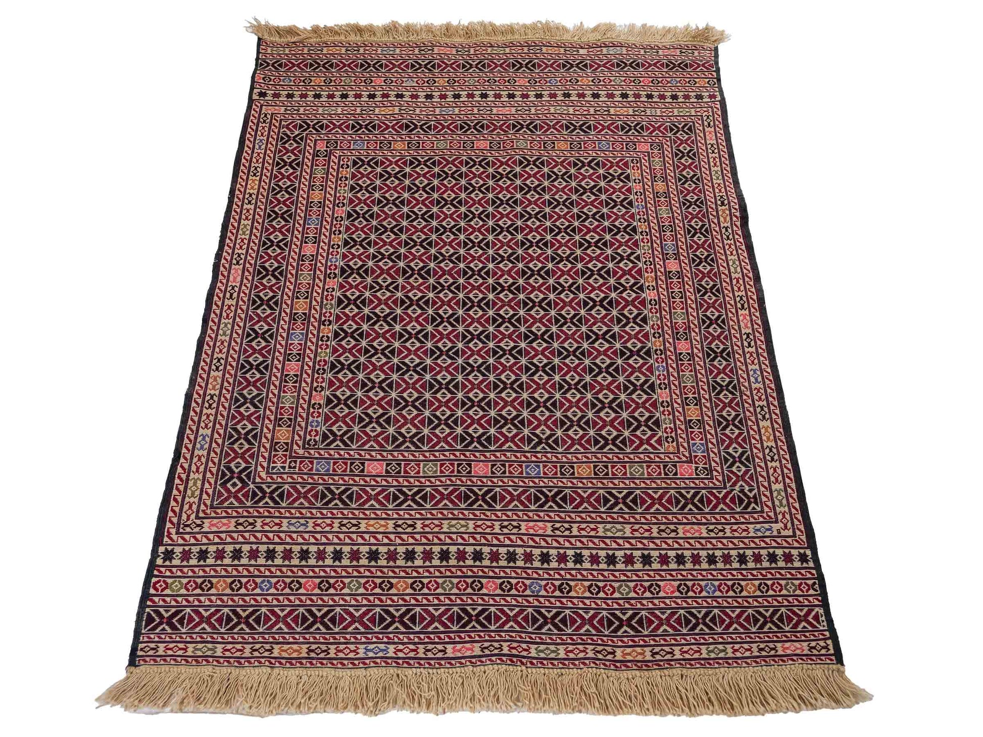 Handgefertigter Kelim Afghan Teppich aus Wolle von Khademi. Größe 140 x 99 cm. Farbe: Beige, rot, schwarz. Verkauf durch JUPITER Intl.