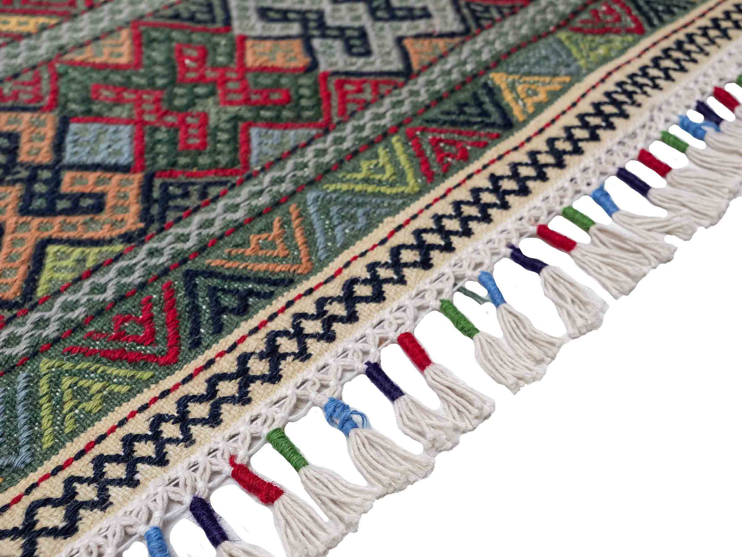 Handgefertigter Kelim Afghan Teppich aus Wolle von Khademi. Größe 198 x 120 cm. Farbe: Grün, rot, blau. Verkauf durch JUPITER Intl.