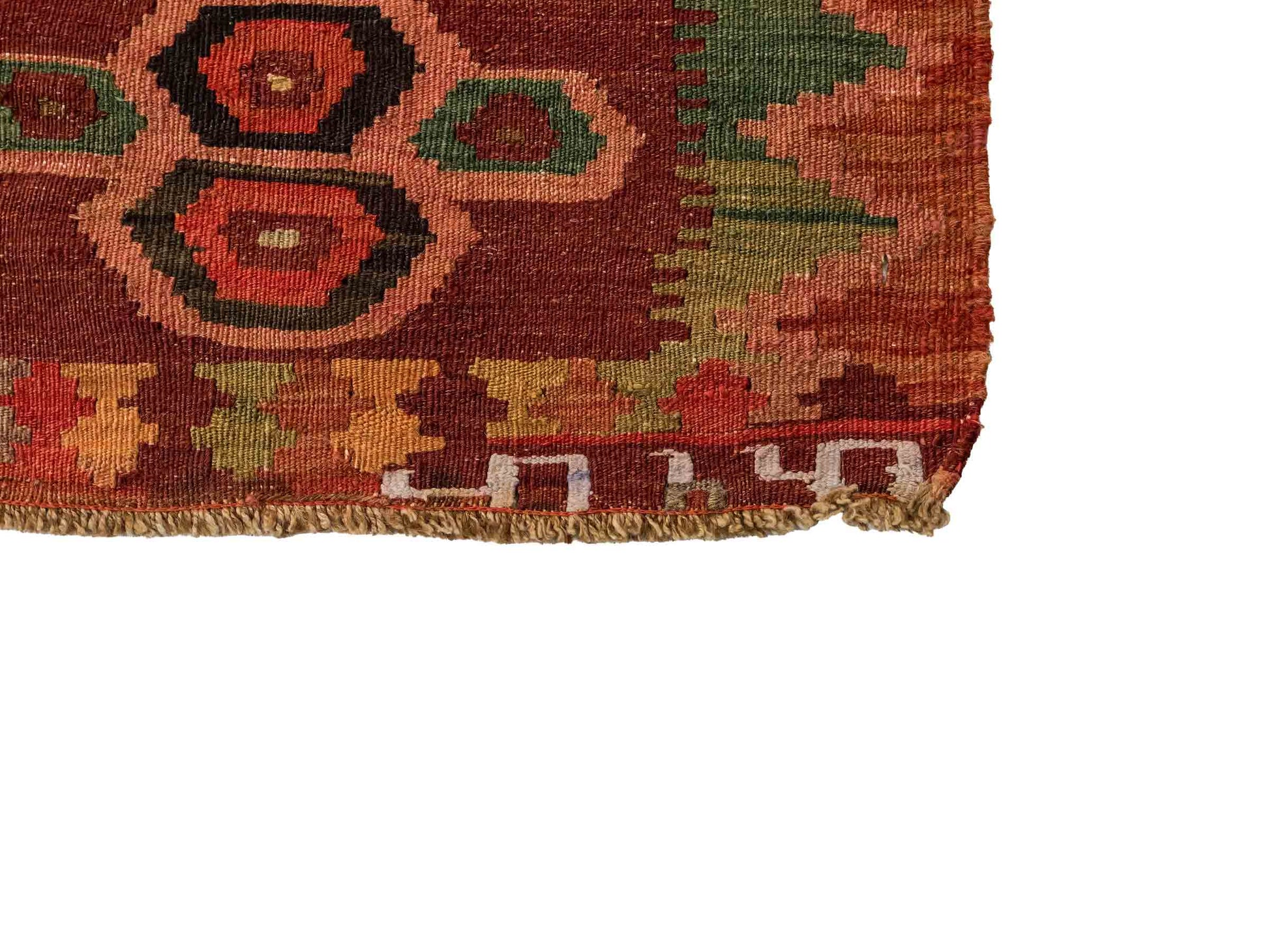 Antiker, handgeknüpfter, kaukasischer Kelim aus Wolle von Khademi. Farbe: Braun, beige, gelb,  orange, grün. Größe: 263 x 126 cm. Verkauf durch JUPITER Intl.