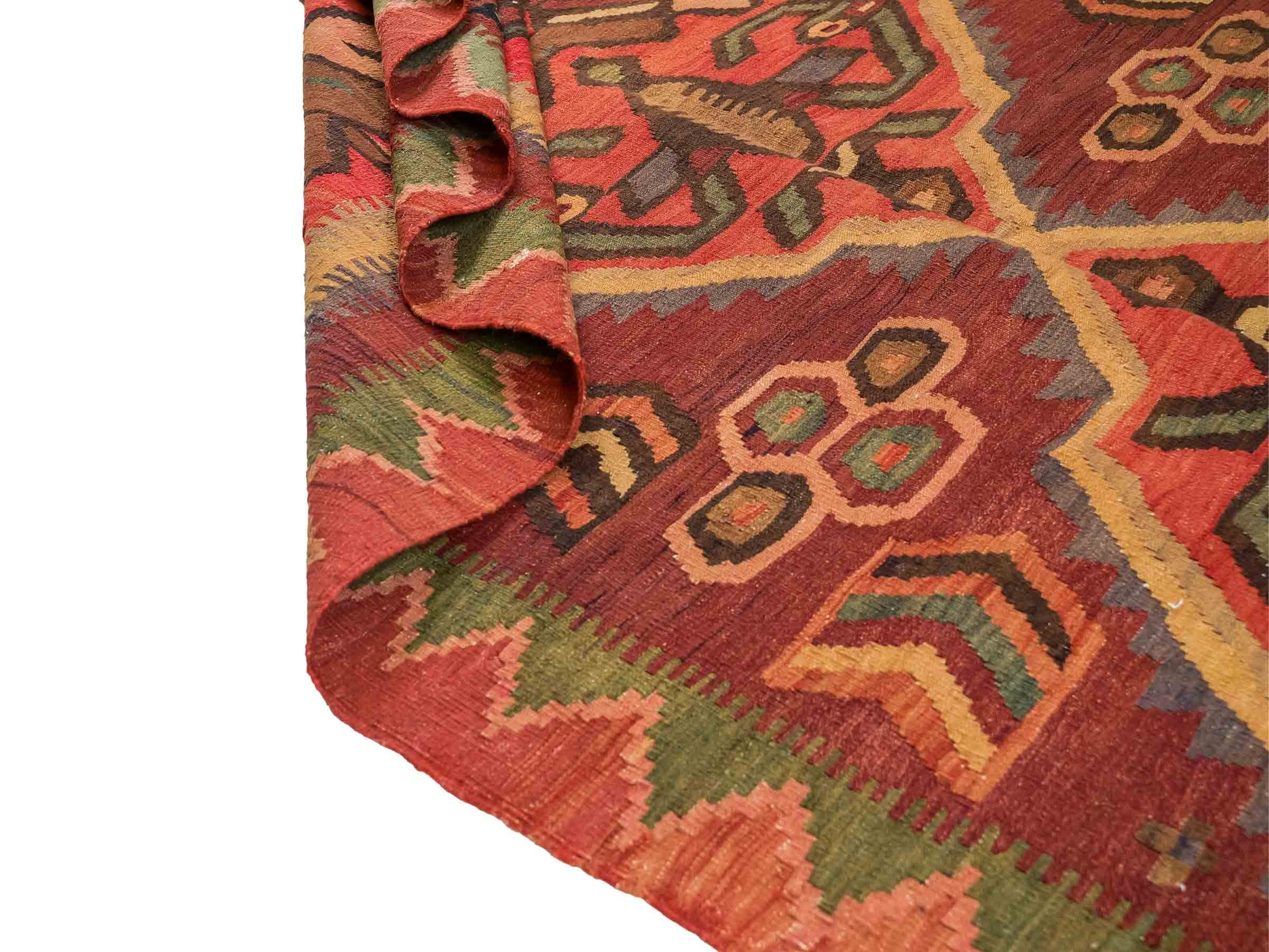 Antiker, handgeknüpfter, kaukasischer Kelim aus Wolle von Khademi. Farbe: Braun, beige, gelb,  orange, grün. Größe: 263 x 126 cm. Verkauf durch JUPITER Intl.