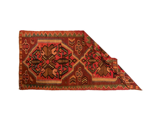 Antiker, handgeknüpfter, kaukasischer Kelim aus Wolle von Khademi. Farbe: Braun, beige, gelb,  orange, grün. Größe: 263 x 126 cm. Verkauf durch JUPITER Intl.