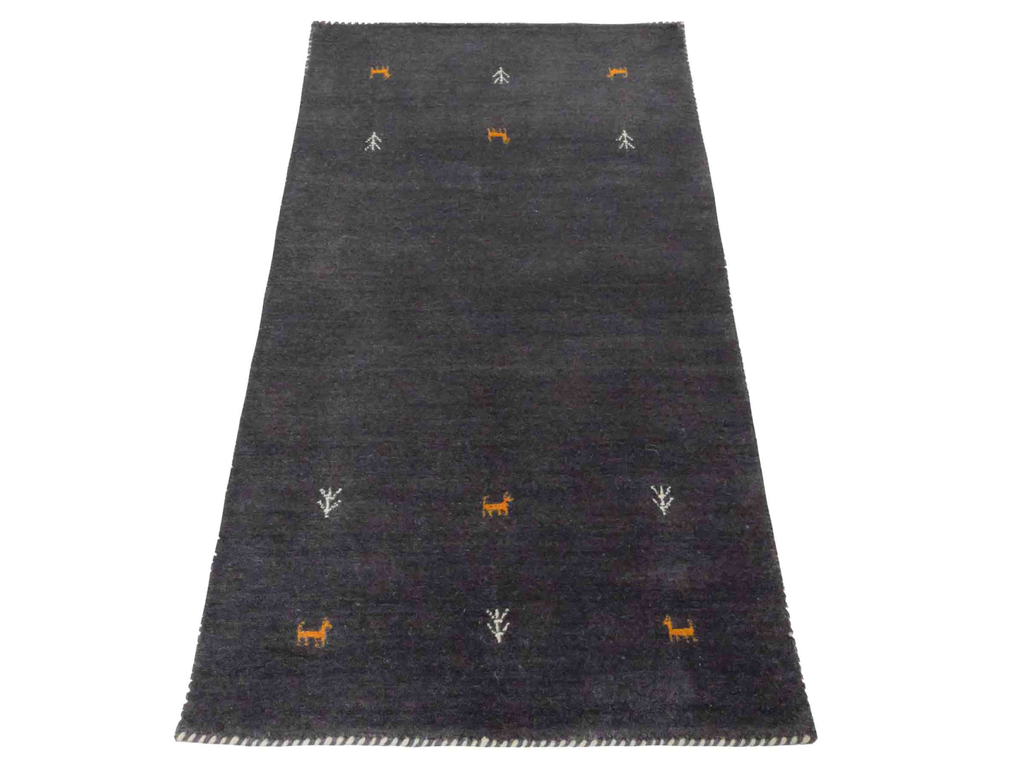 Moderner, Handloom Lori Gabbeh Orientteppich von Khademi aus Wolle, grau. Nomaden-Design. Produziert in Indien. Größe: 146x77cm. Teppichnummer: KB4-1535. Verkauf durch Jupiter Intl.