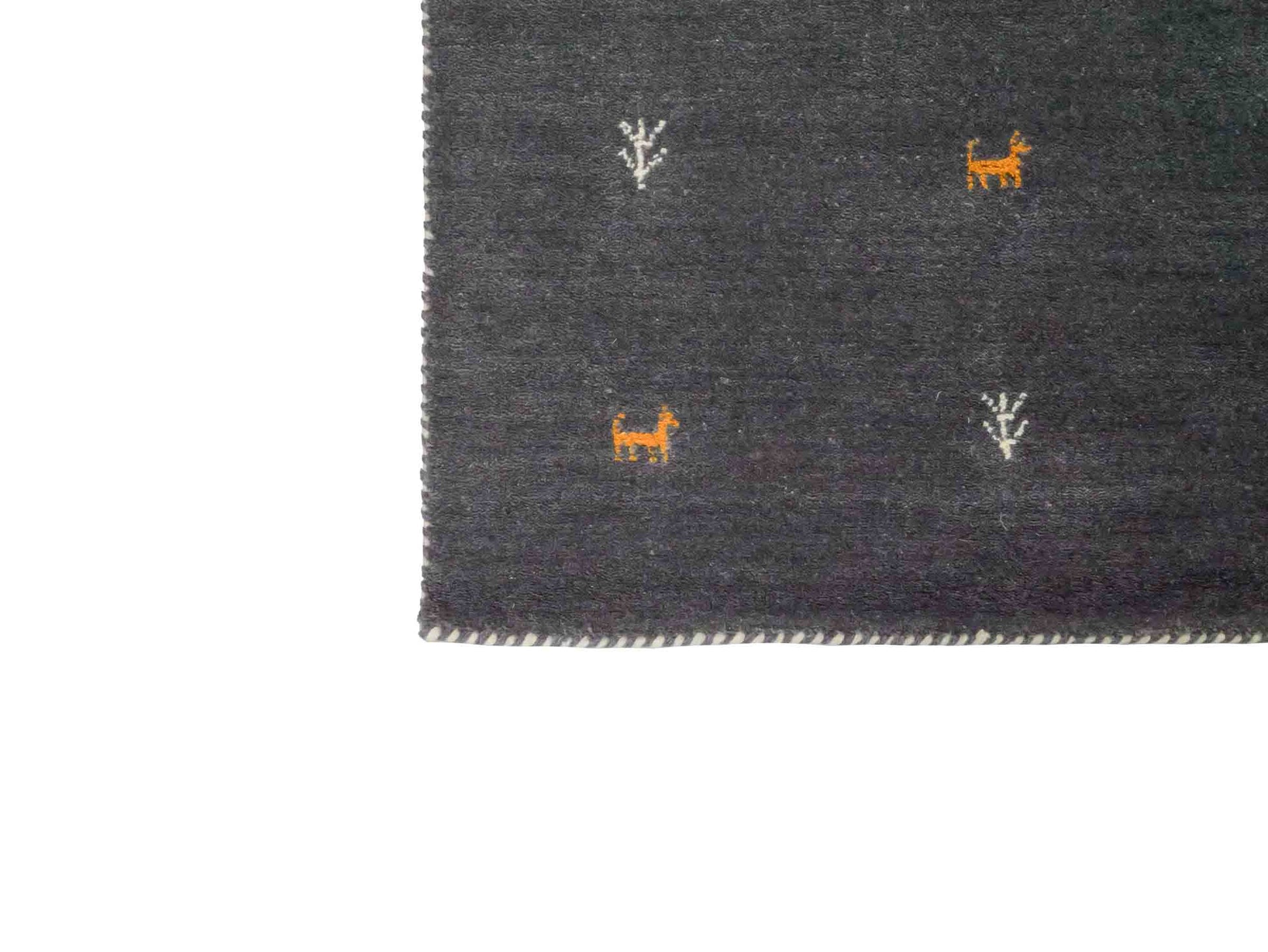 Moderner, Handloom Lori Gabbeh Orientteppich von Khademi aus Wolle, grau. Nomaden-Design. Produziert in Indien. Größe: 146x80cm. Teppichnummer: KB4-1536. Verkauf durch Jupiter Intl.