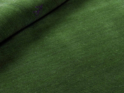 Moderner, Handloom Lori Gabbeh Orientteppich von Khademi aus Wolle, grün. Nomaden-Design. Produziert in Indien. Größe: 148x82cm. Teppichnummer: KB4-1560. Verkauf durch Jupiter Intl.