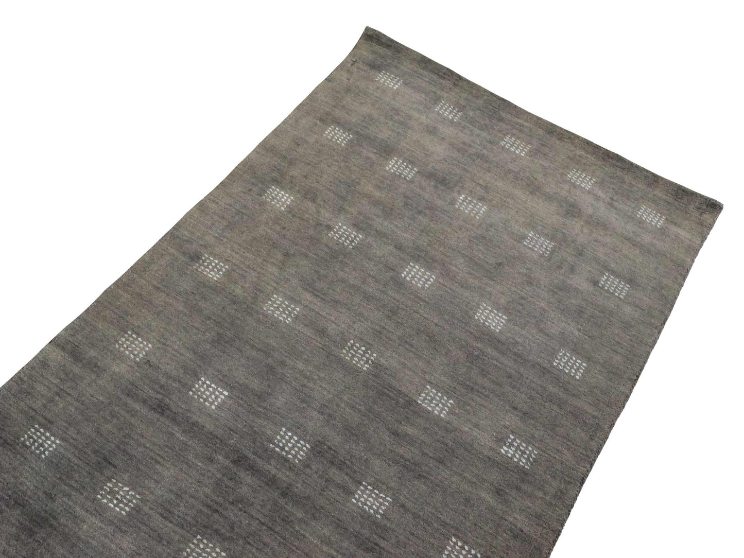 Moderner, Handloom Lori Gabbeh Orientteppich von Khademi aus Wolle, grau. Geometrisches Nomaden-Design. Produziert in Indien. Größe: 148x87cm. Teppichnummer: KB4-1544. Verkauf durch Jupiter Intl.