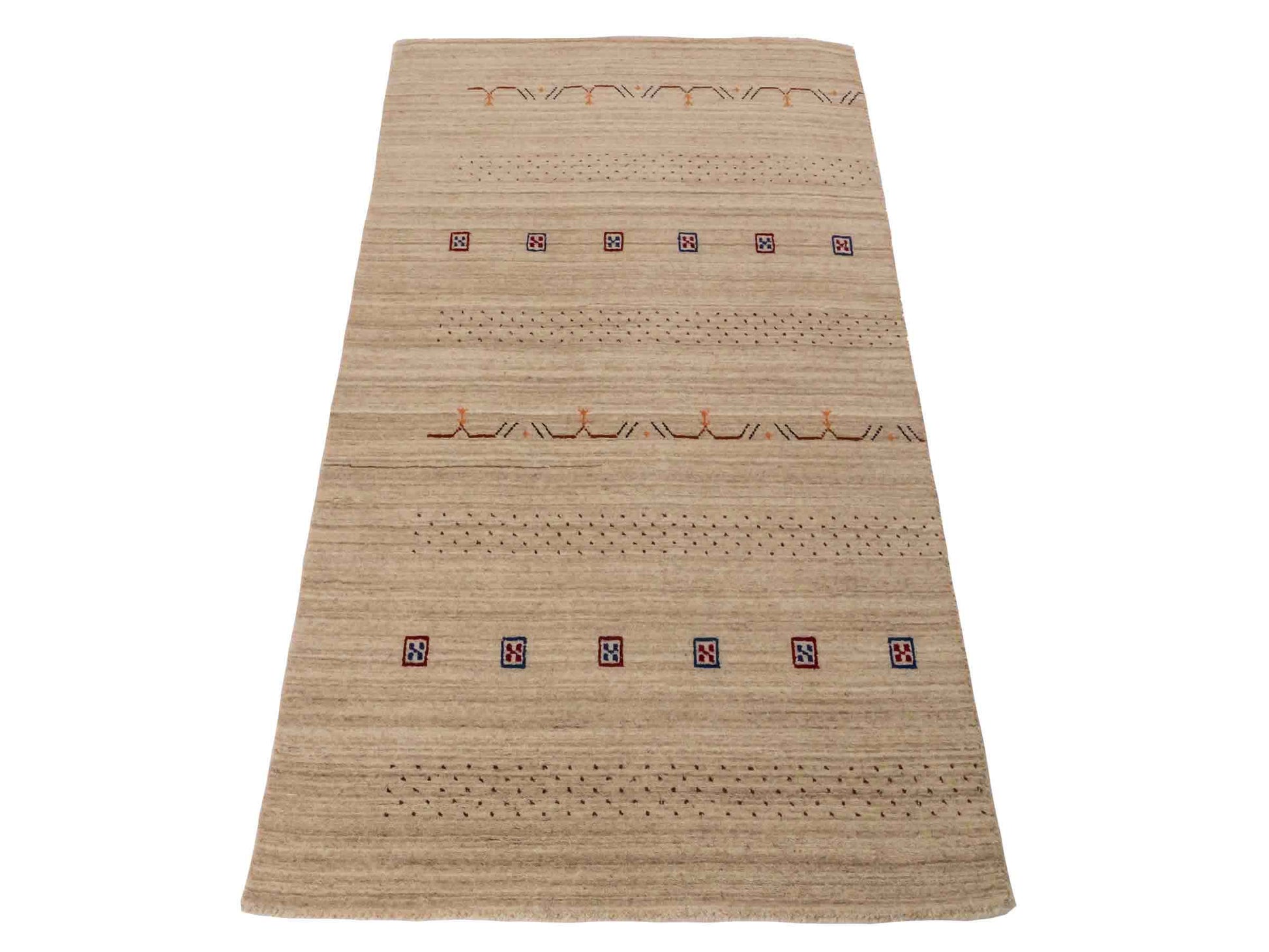 Moderner, Handloom Lori Orientteppich von Khademi aus Wolle, cremeweiß. Geometrisches Design. Produziert in Indien. Größe: 153x83cm. Teppichnummer: KB4-1529. Verkauf durch Jupiter Intl.