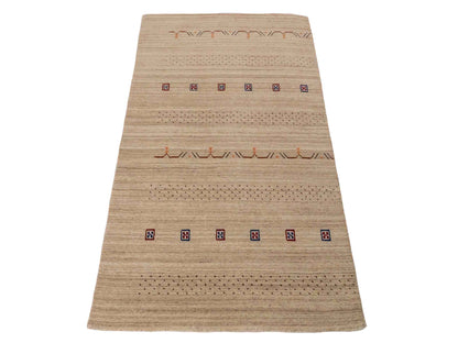 Moderner, Handloom Lori Orientteppich von Khademi aus Wolle, cremeweiß. Geometrisches Design. Produziert in Indien. Größe: 153x83cm. Teppichnummer: KB4-1529. Verkauf durch Jupiter Intl.