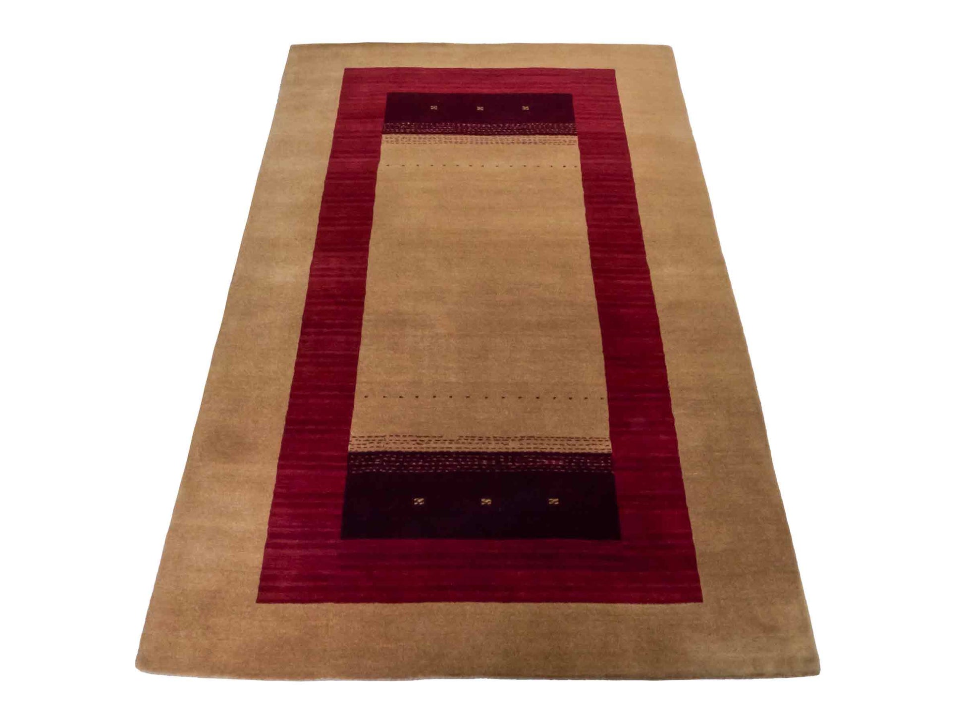 Moderner, Handloom Lori Gabbeh Orientteppich von Khademi aus Wolle, beige, rot. Geometrisches Nomaden-Design. Produziert in Indien. Größe: 182x121cm. Teppichnummer: KB4-1802. Verkauf durch Jupiter Intl.