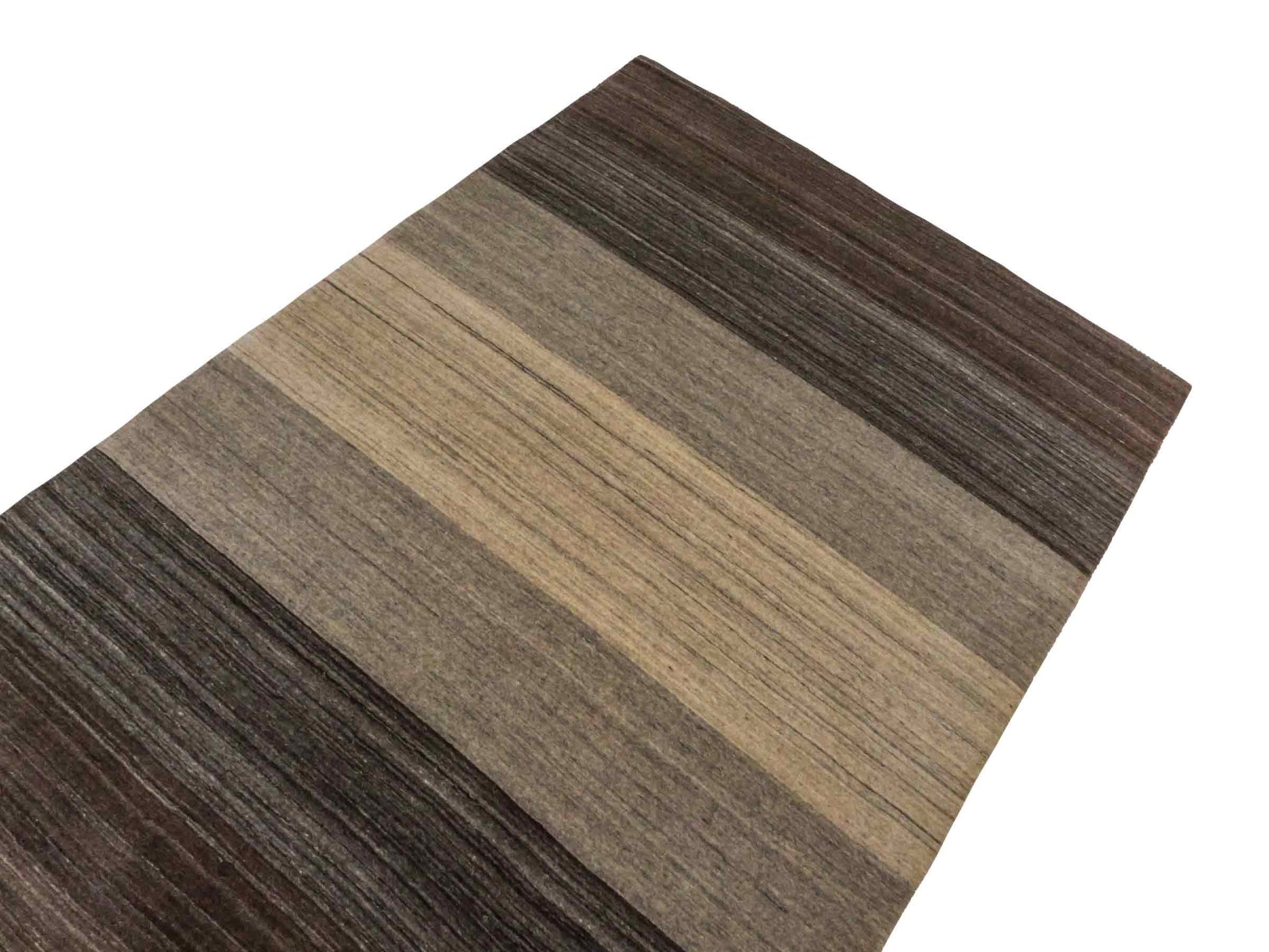 Moderner, Handloom Lori Gabbeh Orientteppich von Khademi aus Wolle, braun, grau, beige. Geometrisches Nomaden-Design. Produziert in Indien. Größe: 198x136cm. Teppichnummer: KB4-1782. Verkauf durch Jupiter Intl.