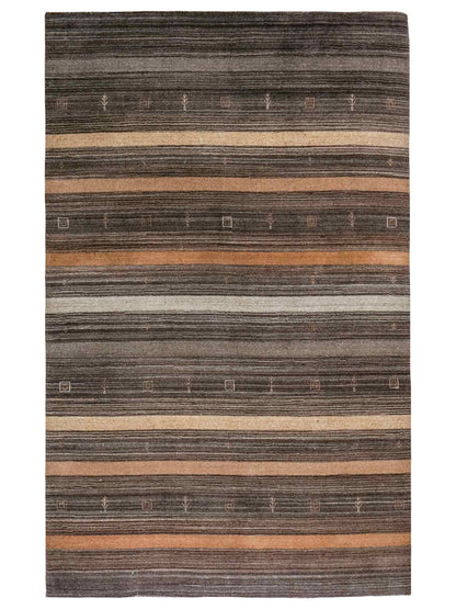 Moderner, Handloom Lori Gabbeh Orientteppich von Khademi aus Wolle, grau, braun, beige. Geometrisches Nomaden-Design. Produziert in Indien. Größe: 198x141cm. Teppichnummer: KB4-1787. Verkauf durch Jupiter Intl.