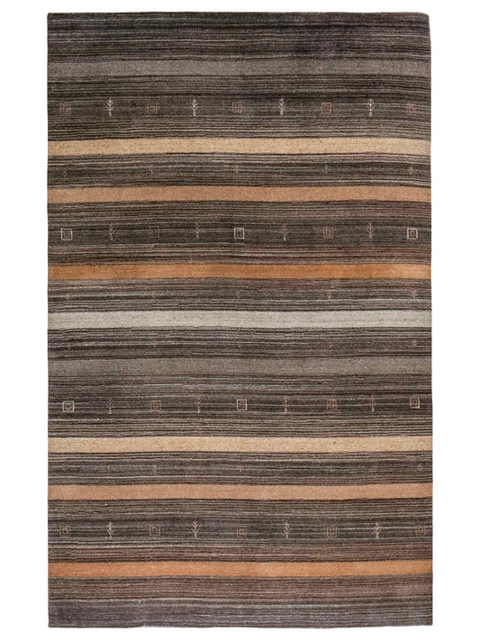 Moderner, Handloom Lori Gabbeh Orientteppich von Khademi aus Wolle, grau, braun, beige. Geometrisches Nomaden-Design. Produziert in Indien. Größe: 198x141cm. Teppichnummer: KB4-1787. Verkauf durch Jupiter Intl.