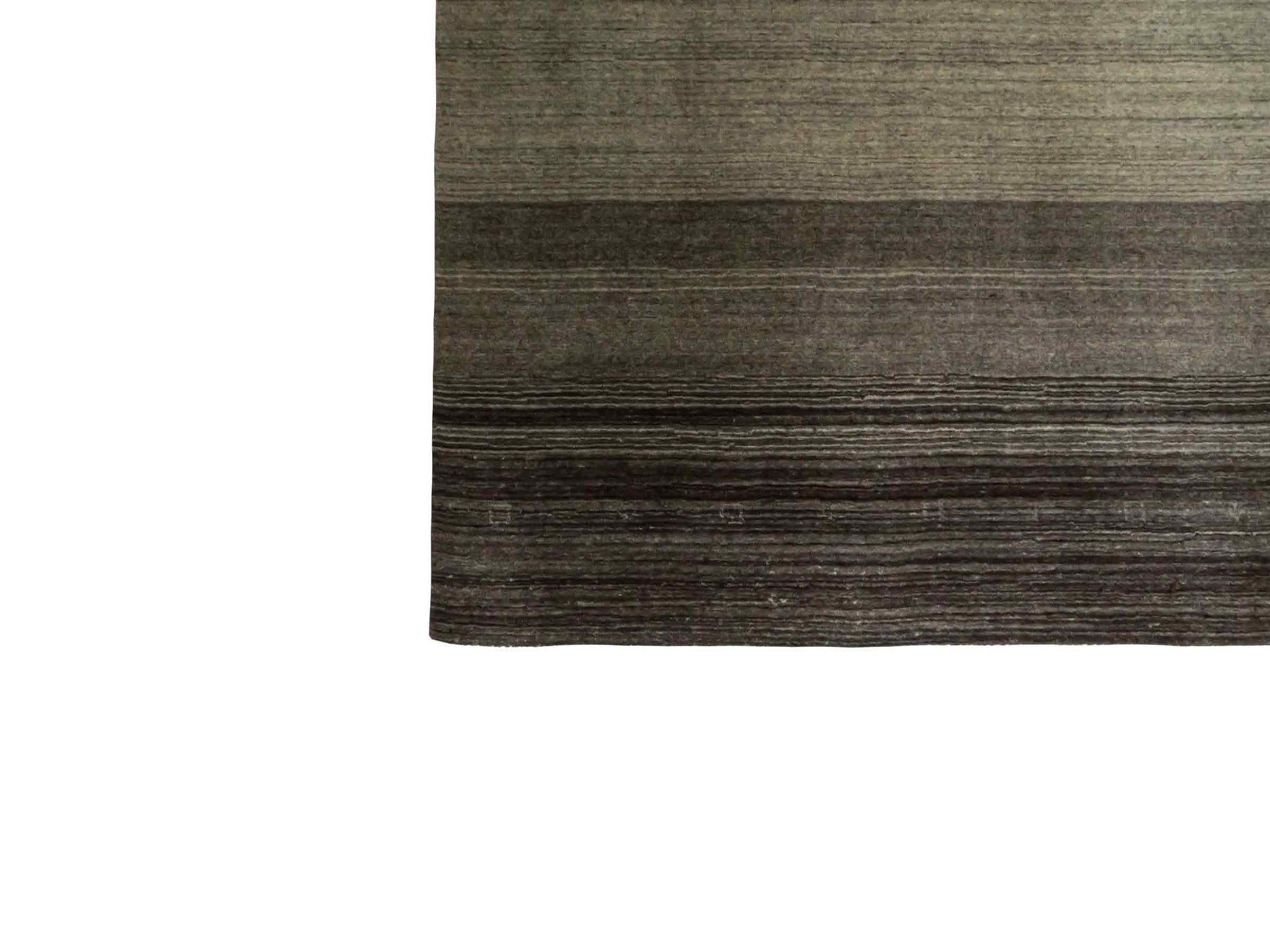 Moderner, Handloom Lori Gabbeh Orientteppich von Khademi aus Wolle, braun, grau, cremeweiß. Geometrisches Nomaden-Design. Produziert in Indien. Größe: 199x138cm. Teppichnummer: KB4-1773. Verkauf durch Jupiter Intl.