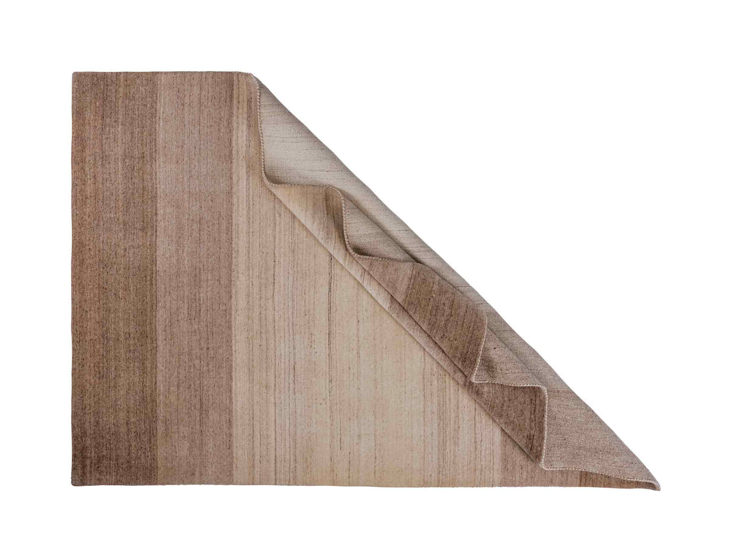 Moderner, Handloom Lori Gabbeh Orientteppich von Khademi aus Wolle, cremeweiß, beige, braun. Geometrisches Nomaden-Design. Produziert in Indien. Größe: 199x139cm. Teppichnummer: KB4-1791. Verkauf durch Jupiter Intl.