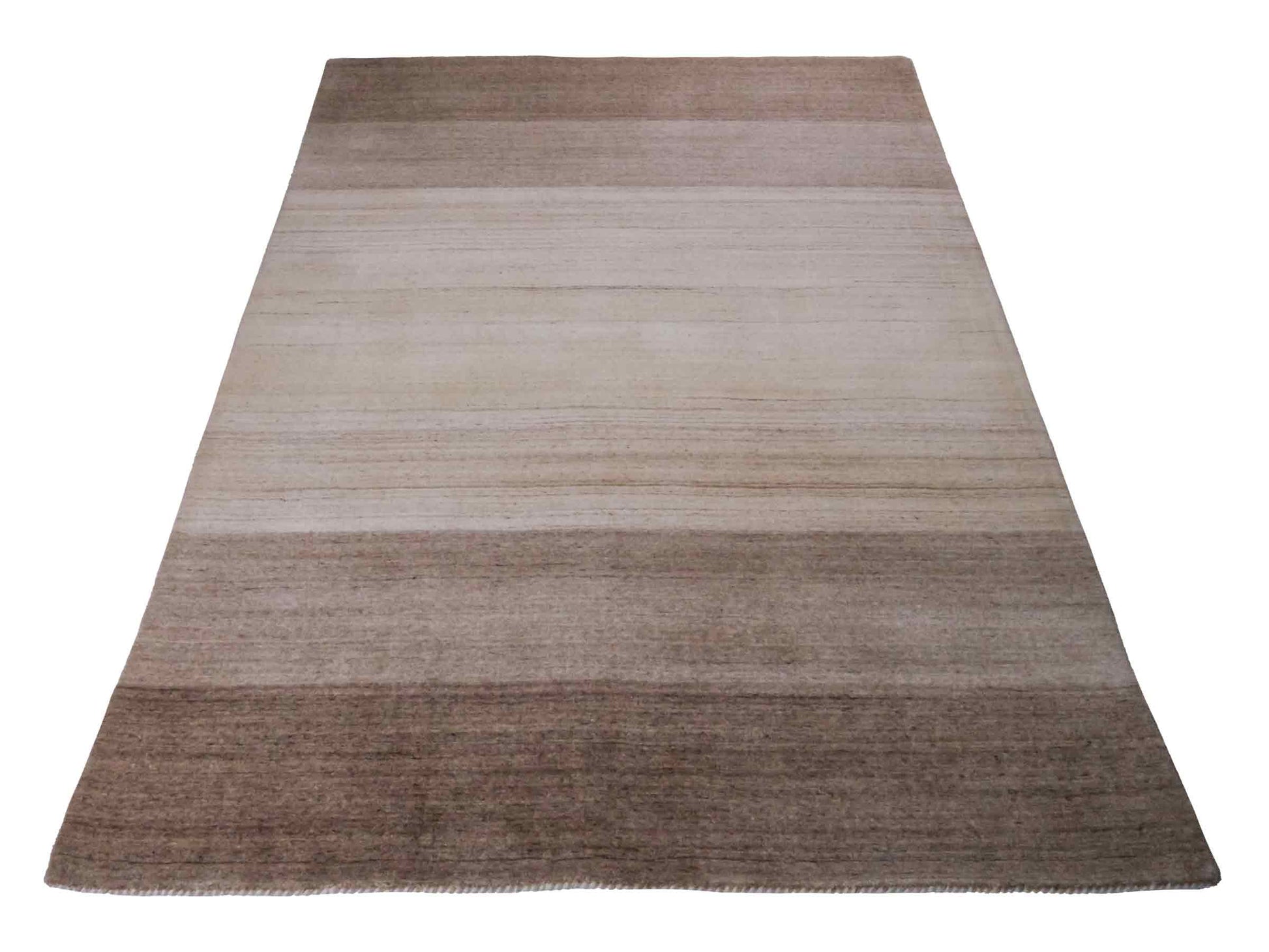 Moderner, Handloom Lori Gabbeh Orientteppich von Khademi aus Wolle, cremeweiß, beige, braun. Geometrisches Nomaden-Design. Produziert in Indien. Größe: 199x139cm. Teppichnummer: KB4-1791. Verkauf durch Jupiter Intl.