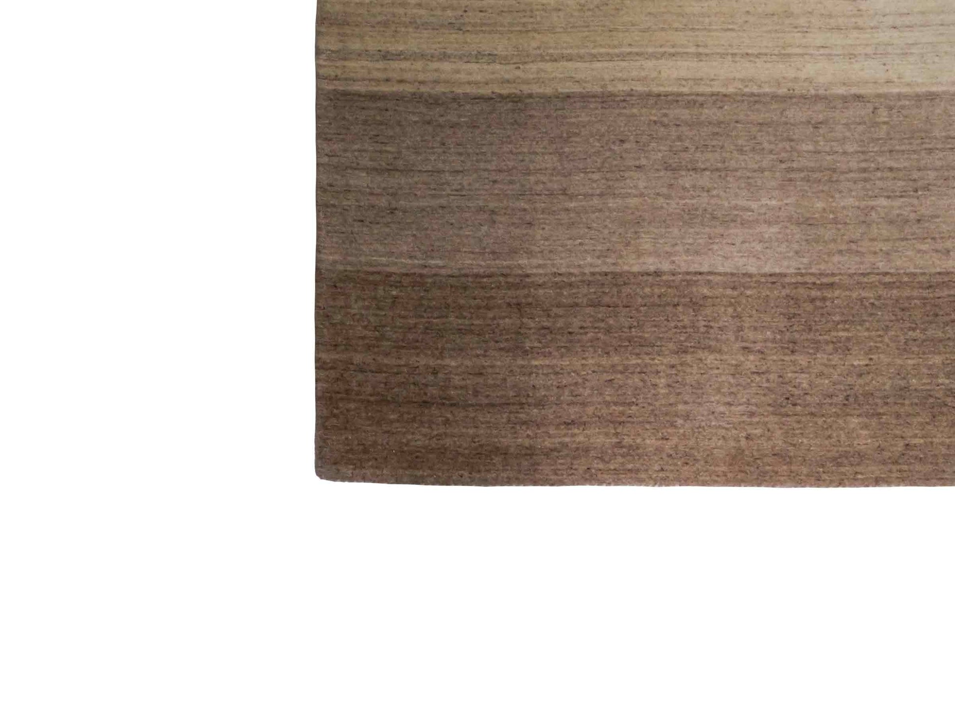 Moderner, Handloom Lori Gabbeh Orientteppich von Khademi aus Wolle, cremeweiß, beige, braun. Geometrisches Nomaden-Design. Produziert in Indien. Größe: 199x139cm. Teppichnummer: KB4-1791. Verkauf durch Jupiter Intl.