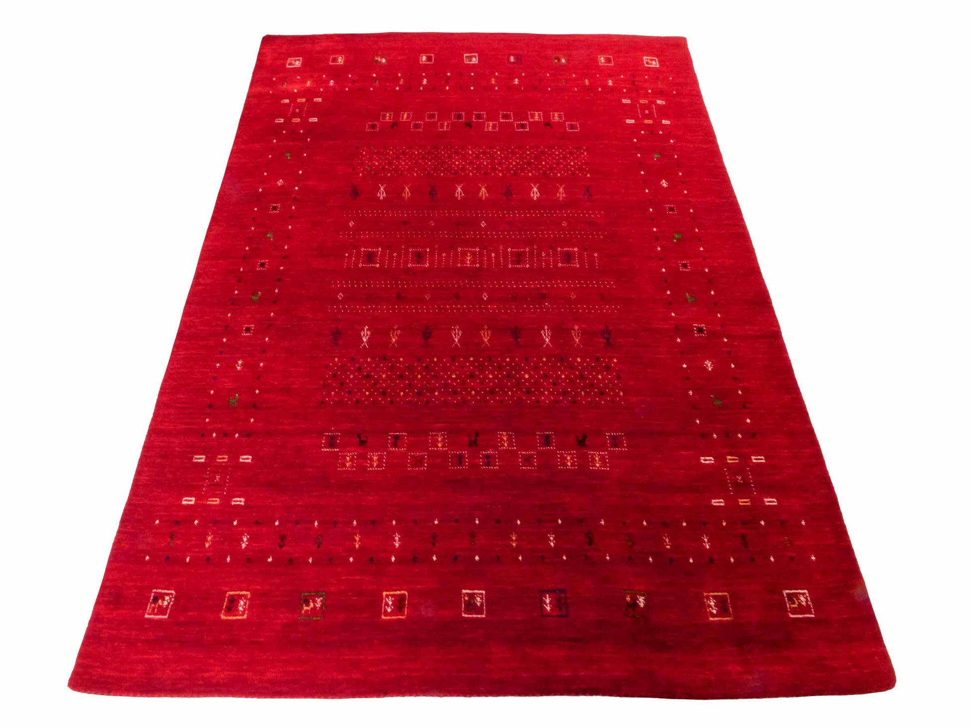 Moderner, Handloom Lori Gabbeh Orientteppich von Khademi aus Wolle, rot. Geometrisches Nomaden-Design. Produziert in Indien. Größe: 199x139cm. Teppichnummer: KB4-1794. Verkauf durch Jupiter Intl.