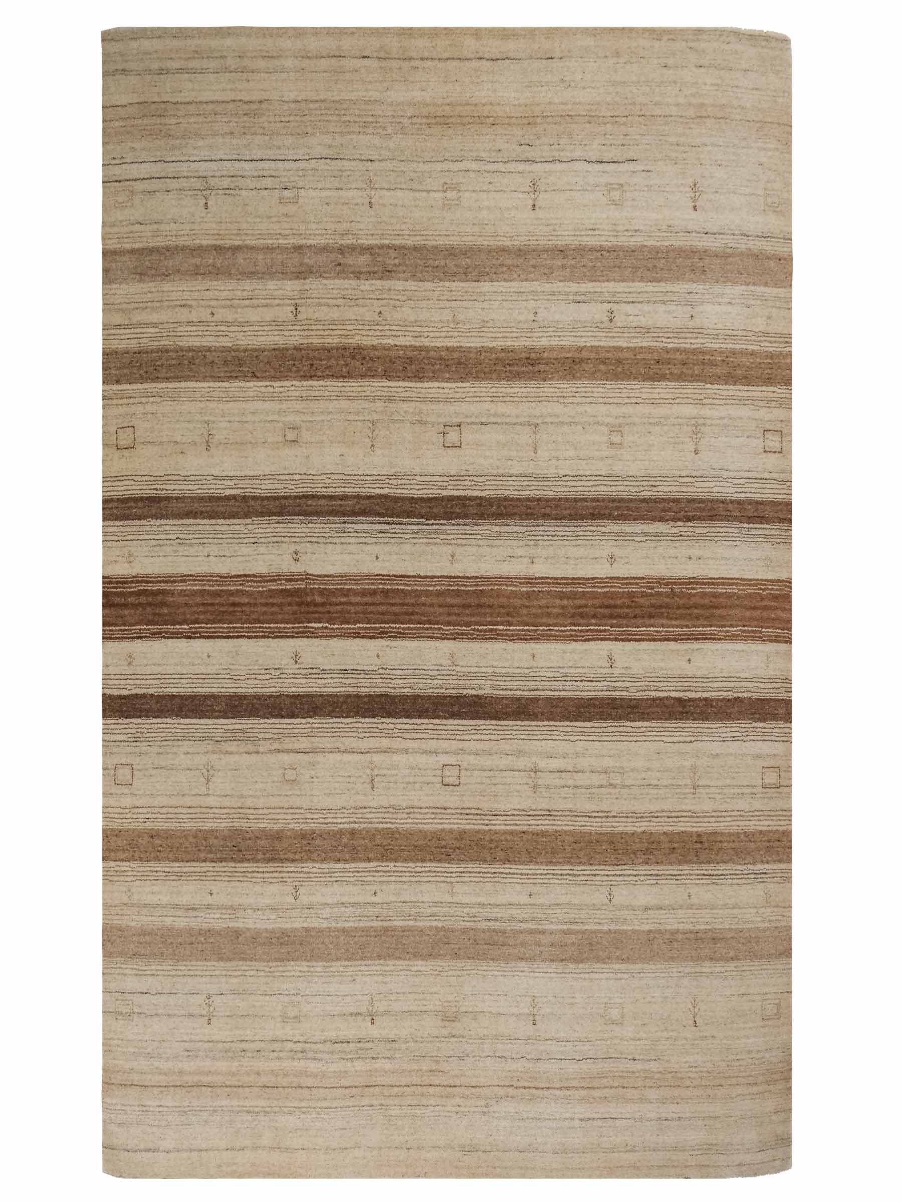 Moderner, Handloom Lori Gabbeh Orientteppich von Khademi aus Wolle, braun, beige, cremeweiß. Geometrisches Nomaden-Design. Produziert in Indien. Größe: 200x132cm. Teppichnummer: KB4-1774. Verkauf durch Jupiter Intl.