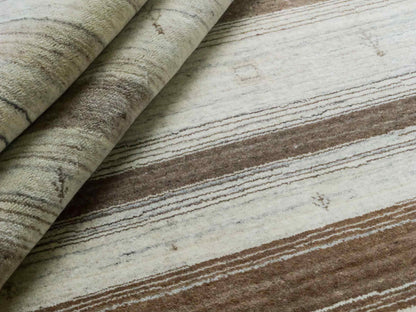 Moderner, Handloom Lori Gabbeh Orientteppich von Khademi aus Wolle, braun, beige, cremeweiß. Geometrisches Nomaden-Design. Produziert in Indien. Größe: 200x132cm. Teppichnummer: KB4-1774. Verkauf durch Jupiter Intl.